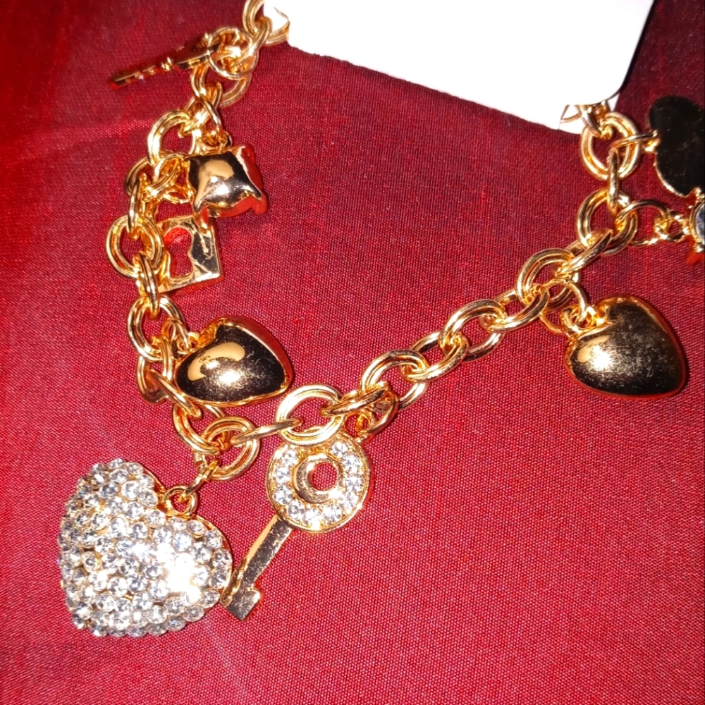 Brand New ❤️ Charm Bracelet 📿.